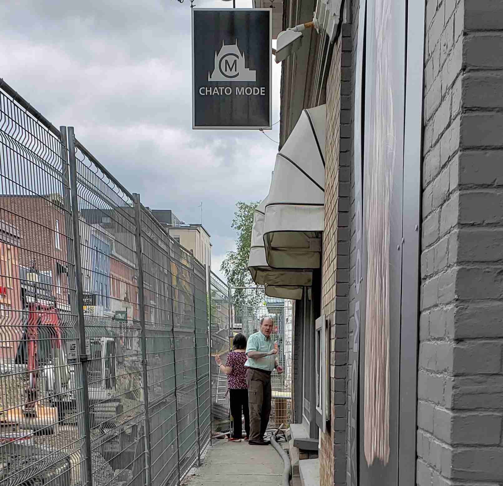 2018-07-24 Room with a View street.jpg